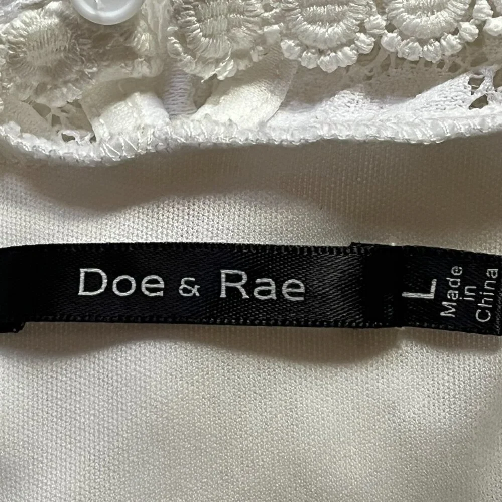 Doe & Rae White Floral Lace Sleeveless Tank